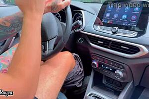 boquetão gostoso no carro até ganhar muitoooo leitinho