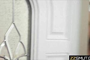 Crazy Neighbor Works Out Naked, Surprising Everyone