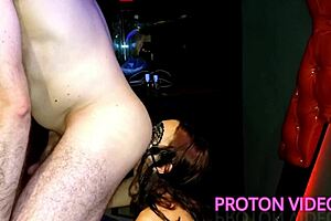 i love lickin that skinny brunette ass