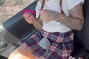 Taxista Takes Advantage of Cute Girl Without Fare