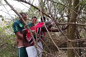 roludos transando gostoso no meio dos matos 😍