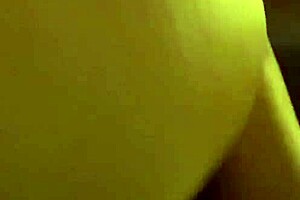 后入式老婆弯腰激烈做爱