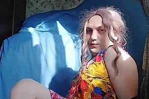 twerking that big white ass as a sissy crossdresser 😈 riding monster cock