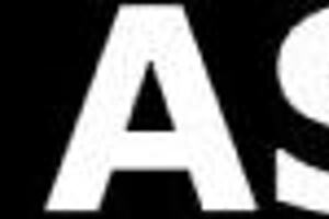 Débora Fantine says goodbye to winter in the motel