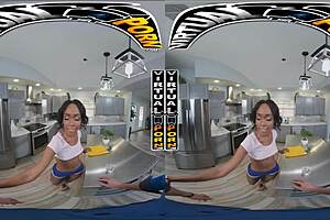 Mila Mars Earns Grade With Quickie Fucking