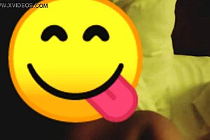 haciendo chillar a mi puta latina peruvian brunette hasta sacarle los pedotes