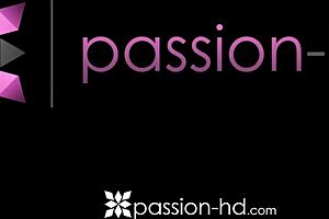 I fucked two georgous brunettes in threesome