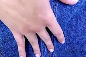 I fuckd that sexy brunett step mom durin the castin audtion, her petit body was so hott