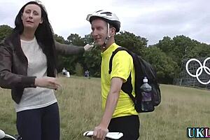 British milf in heels gives blowjob outdoors, spunked stockings!