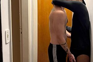 Jovens se pegando sao flagrados