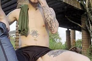 novinhos fudendo na praça pública na frente de quem passava