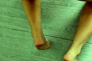 I'm hot and want anal sex, come visit me?