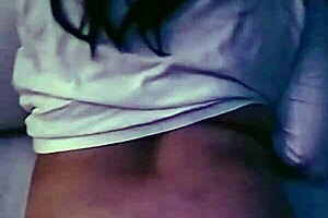 Boca Abajo Se Le Va Toda La Verga Grande En Posicion Gay