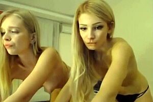 Lesbians licking asses on high definition webcam