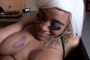 kakey kakey apple bottom beauty with blonde and ebony charm