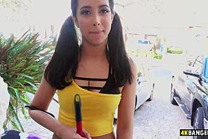 Kiarra Nava, the new sparkling maid, gets introduced to Bangbros house