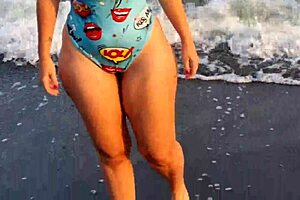 Anaduro12's Big Ass Horny On Public Beach