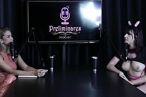 yummi paradise shows tits and gets sucked 😍