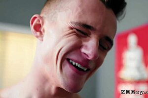 Injured roommate gets anal fucked in dorm 😩