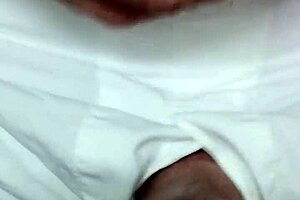 Milf enjoys detailed pussy licking with oral focus