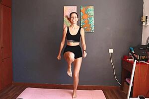 butt rounding challenge day 1 sfw - ass contest workout game