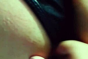 video llamada con un seguidor en vivo: mira como me mamaban el culo y me cogían ante el