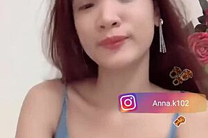 Instagram anna k102 shows flat chest