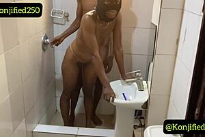 Sex in bathroom with nigerian bbc homemade fun 😏