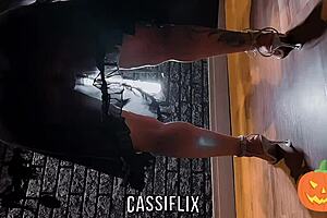 bruxinha safada gets hard cock in ass until she cums 😈