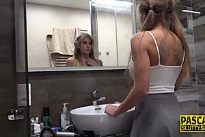 look at this babe toy her ass for hardcore anal