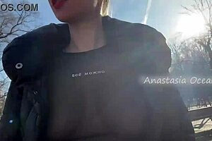 Beauty Flashes Big Boobs in Public Park During Bold Walk