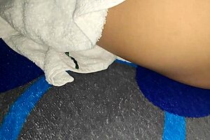 latina teen screaming orgasm in homemade trip fuck 😍