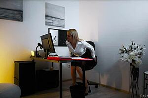 Cherry Kiss Feels Possessed, Fucks Valentina Nappi