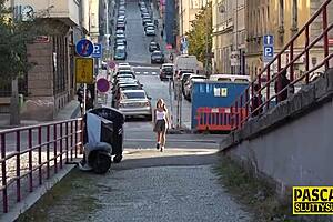 look at this babe toy her ass for hardcore anal