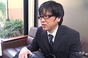 feromone ga munmun ni joshisuru kanjuku muchimuchi body no murakami ryoko san ga ippon michi ninki series hataraku woman ni joshoshachou ni banshite toujou! 1