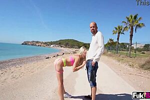 Angie Lynx Delivers Crazy Anal Moves in Public Park