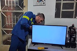 i called the young electrician for tv help, got wet, and paid with blowjob and pussy sex