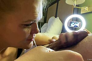 Jenna Jaymes gives sloppy deepthroat up close 😍