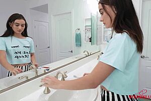 Teen Veronica gets fucked by big dick Jay Rock 😍