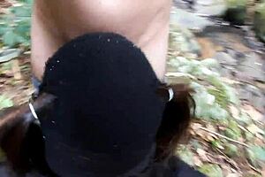 Ebony teen gives deepthroat boquete at outdoor cachoeira