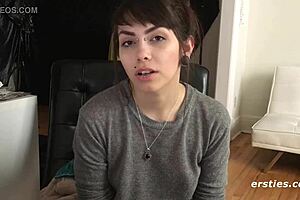 All Natural Sloan Fingers Hairy Pussy