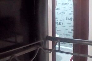 Spying on Gordita in the Bath