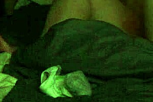 A curvaceous wife from Florida in hot erotic action