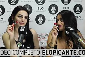 i made those bisexual lesbians kiss and play with my lollipop, it was so fun