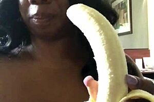 Watch me suck this banana like a big cock, gagging deepthroat.