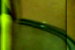 Lulu Checks Into A Cozy Hotel Room