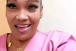 thickpaws couldn't resist getting horny at work, touching herself