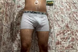 i took off my underwear in the shower, ready for some fun?