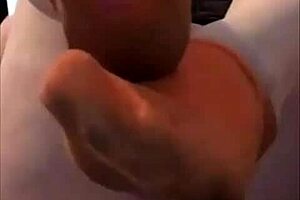 Hey, come worship my sexy ass and that intoxicating foot aroma