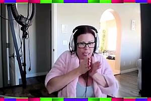 Alexis Fawx goes deeper in Worst Friends podcast season 5